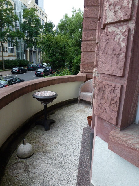 Balkon Erdgeschosswohnung Frankfurt am Main