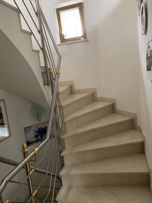 Mamortreppen Einfamilienhaus Gilching/ bei M�nchen