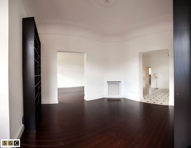 Erkerzimmer und Durchgang zum Wohnzimmer Erdgeschosswohnung Frankfurt am Main